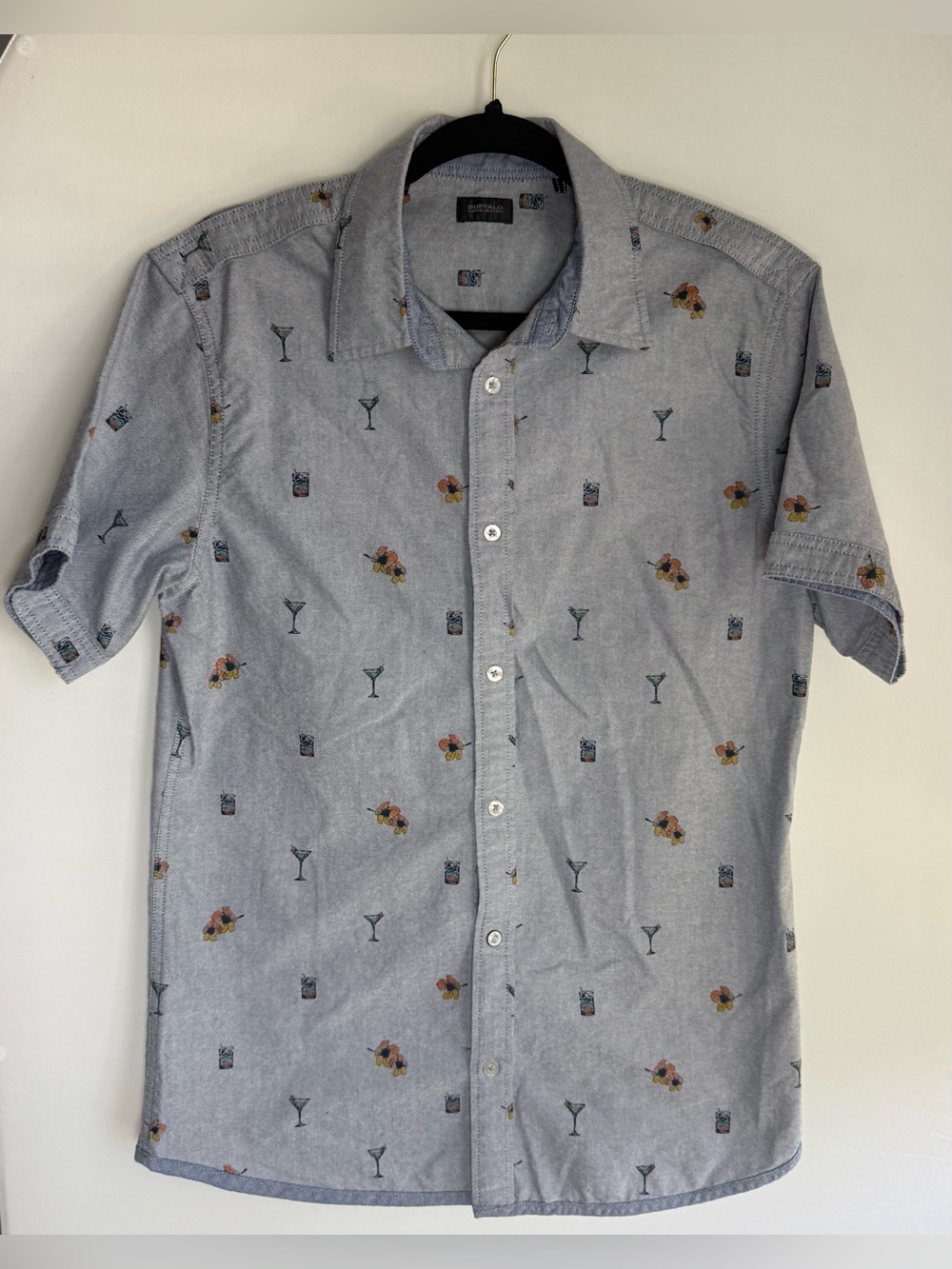 Buffalo David Bitton button down • Men’s medium